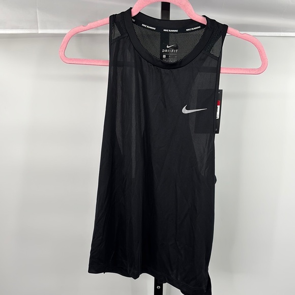 Nike Tops - Nike Black Dri-FIT Sleeveless Top Size‎ Large